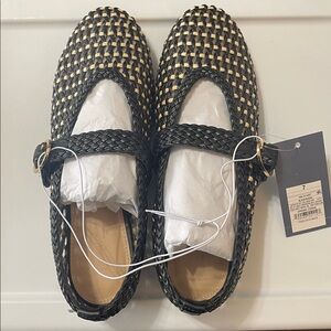 Universal Thread Black Noemi Woven Buckle Loafers NEW Sz.7